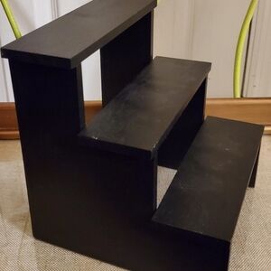 Space-saving  3-tier Stairstep Riser for Organization